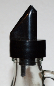 Spout black PP 28