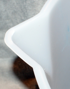 Bucket white 17 litres with spout and inner scale, industrial bucket