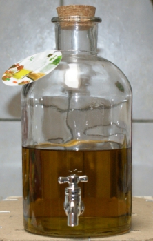 Decorative bottle, oil dispenser with drain cock 1000 ml