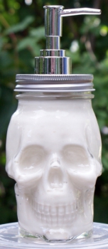 skull glass 500 ml, sauce dispenser, party, horror party, Halloween, soap dispenser