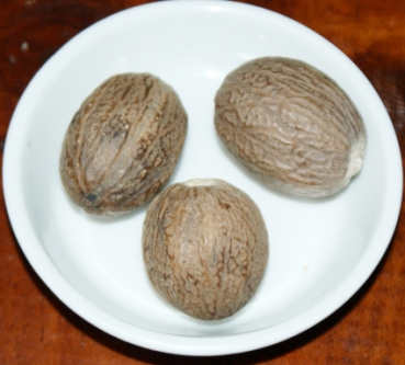Nutmeg, 3 pieces, whole, brand "Ehlert Profi" top quality, spices