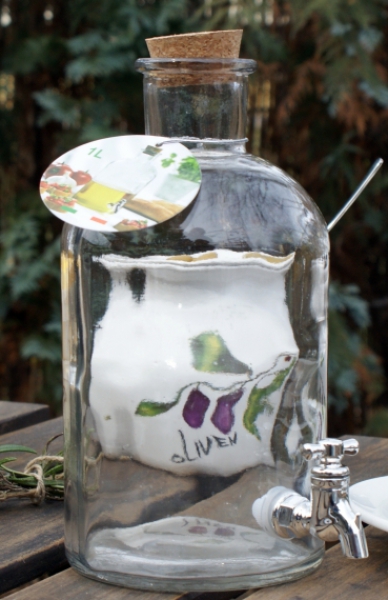 Decorative bottle, oil dispenser with drain cock 1000 ml