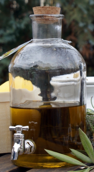 Decorative bottle, oil dispenser with drain cock 1000 ml