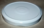 TO 89 white with button ster., twist-off fastener